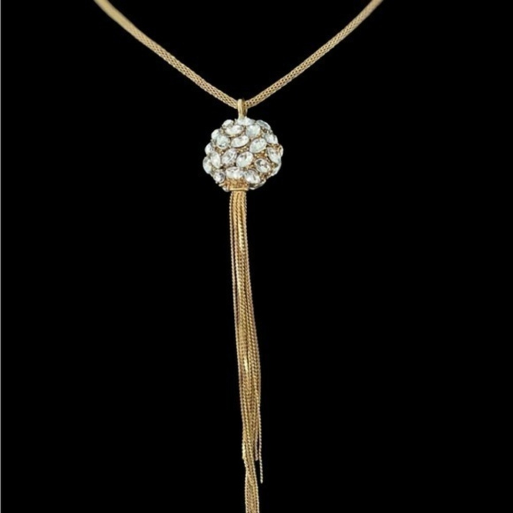 Elegant Gold Tassel Necklace